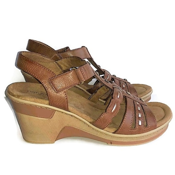 natural soul wedge sandals